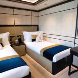 RELIANCE yacht charter French Riviera 9