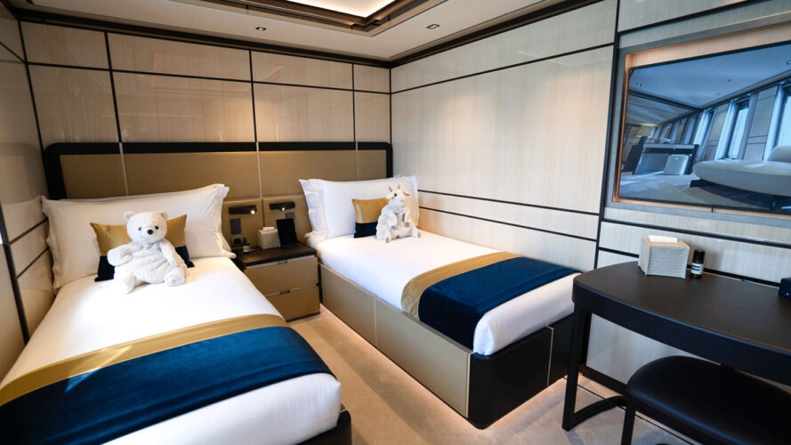 RELIANCE yacht charter French Riviera 9