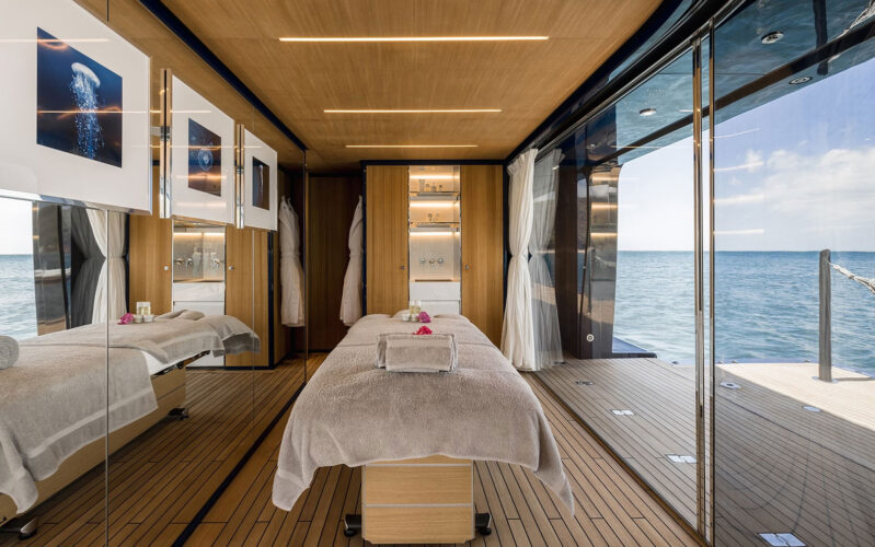 Resilience yacht charter French Riviera 14