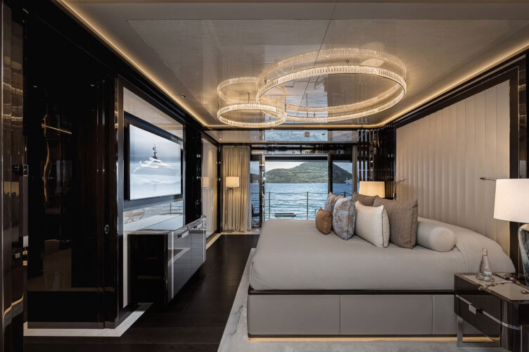 Resilience yacht charter French Riviera 26