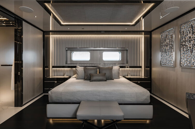 Resilience yacht charter French Riviera 31