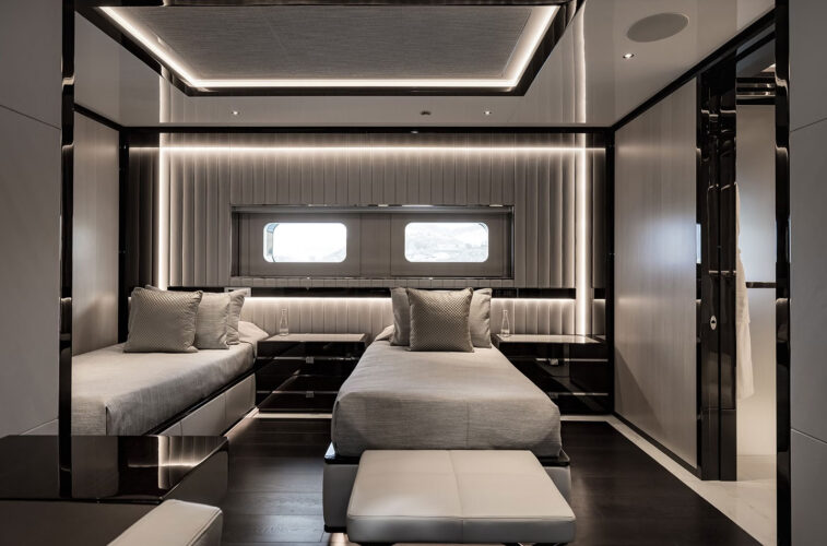 Resilience yacht charter French Riviera 33
