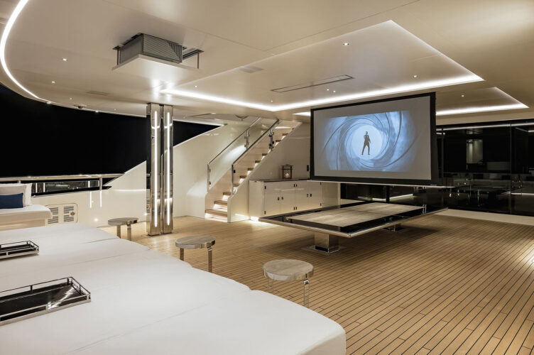 Resilience yacht charter French Riviera 9