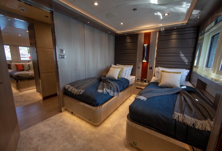 Location de yacht Starburst III Côte d'Azur 12