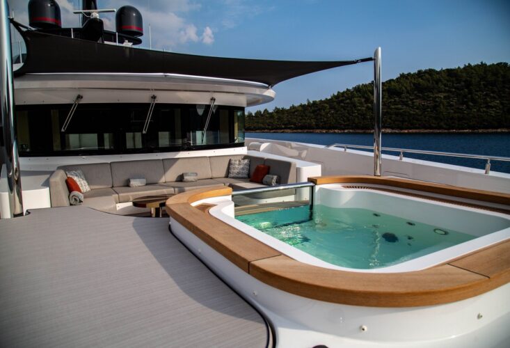 Location de yacht Starburst III Côte d'Azur 25