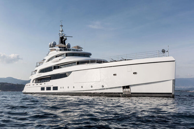TRIUMPH yacht charter French Riviera 2