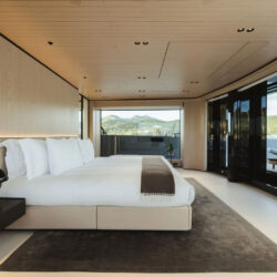 VIRTUOSITY yacht charter French Riviera 14