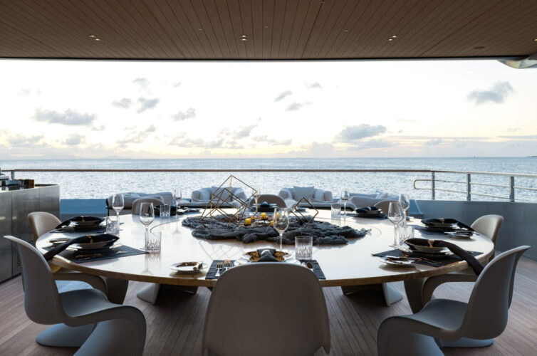 VIRTUOSITY yacht charter French Riviera 19