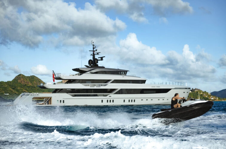 VIRTUOSITY yacht charter French Riviera 37