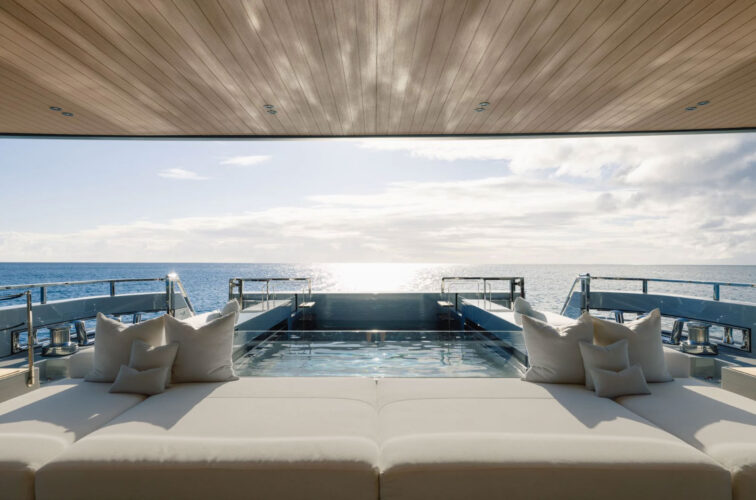 VIRTUOSITY yacht charter French Riviera 4