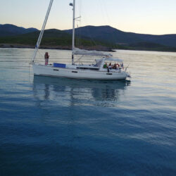 voilier Beneteau Oceanis 45 Antibes 11