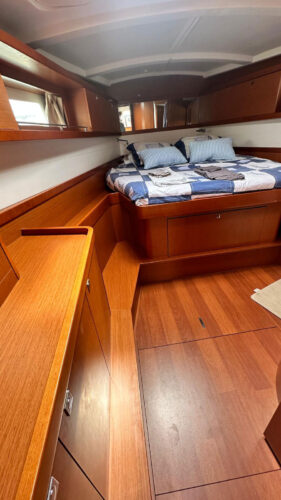 voilier Beneteau Oceanis 45 Antibes 7