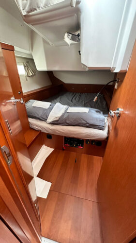 voilier Beneteau Oceanis 45 Antibes 8