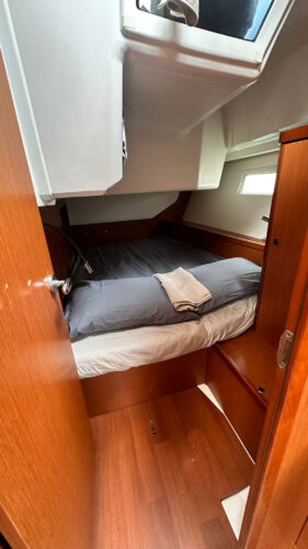 voilier Beneteau Oceanis 45 Antibes 9