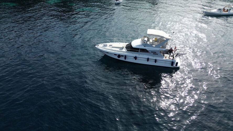 yacht Fairline 43 Fly Paradis 3