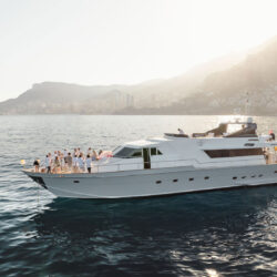 location yacht Zaffiro Canados 90 Menton 11