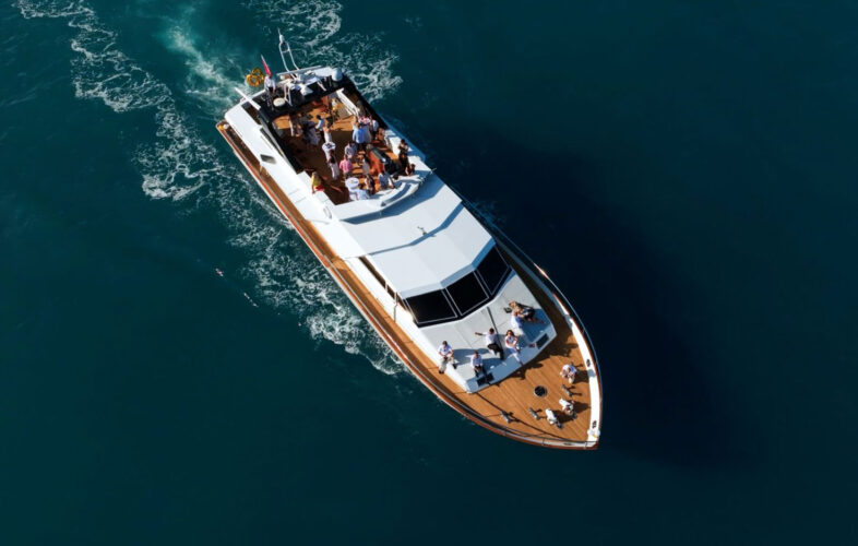 location yacht Zaffiro Canados 90 Menton 12