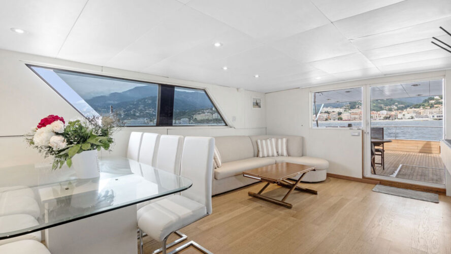 location yacht Zaffiro Canados 90 Menton 16