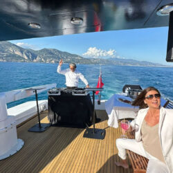 location yacht Zaffiro Canados 90 Menton 21