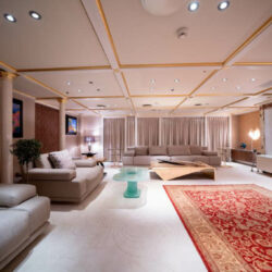 Location de yacht élégant 007 Côte d'Azur 11
