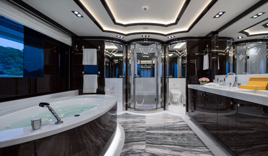 Location de yacht OPtasia Côte d'Azur 10