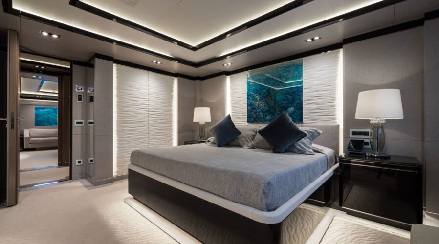 Location de yacht OPtasia Côte d'Azur 16