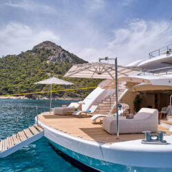 Location de yacht OPtasia Côte d'Azur 24