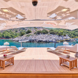 Location de yacht OPtasia Côte d'Azur 25