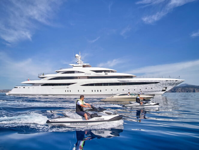 Location de yacht OPtasia Côte d'Azur 38