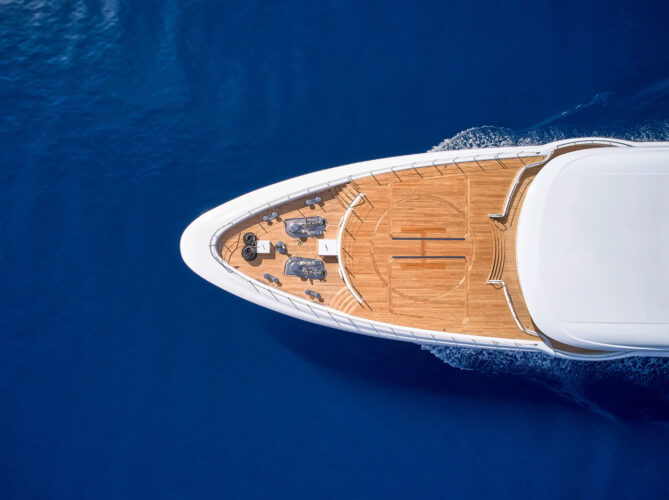 Location de yacht OPtasia Côte d'Azur 4