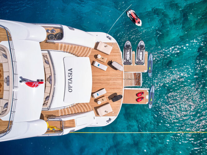 Location de yacht OPtasia Côte d'Azur 40