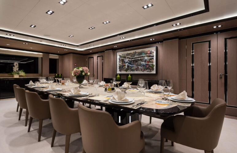 Location de yacht OPtasia Côte d'Azur 8