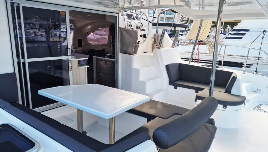 Catamaran Leopard 44 Grimaud 10