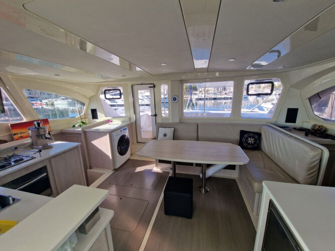Catamaran Leopard 44 Grimaud 14