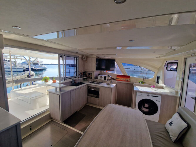 Catamaran Leopard 44 Grimaud 8