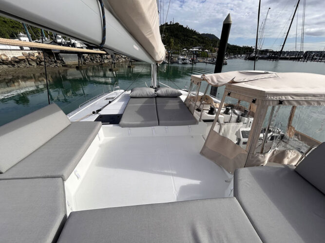 Fountaine Pajot Elba 45 Cannes 17