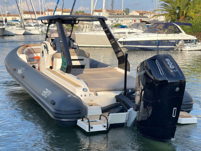 RIB Black Manta Grimaud 10