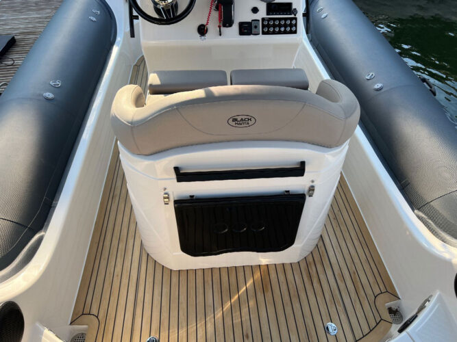 RIB Black Manta Grimaud 17