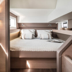 catamaran Aventura 37 16