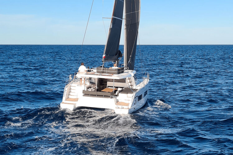 catamaran Aventura 37 3