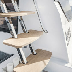 catamaran Aventura 37 9