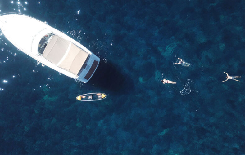 Chris Craft Express 360 Antibes 11