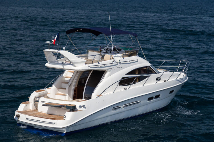 yacht Sealine F42-5 13