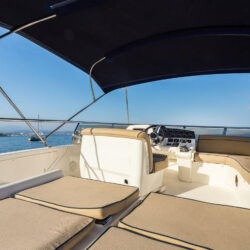 yacht Sealine F42-5 14