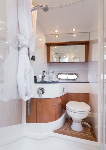 yacht Sealine F42-5 15