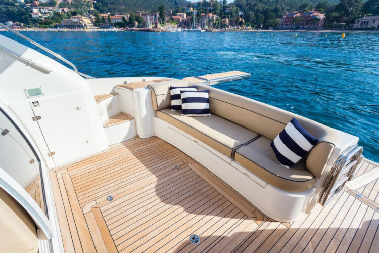 yacht Sealine F42-5 2