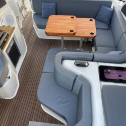 Yacht Bavaria 390 HT Ariadna Cannes 23