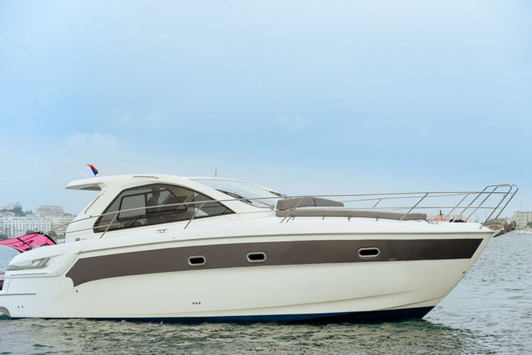 Yacht Bavaria 390 HT Ariadna Cannes 8