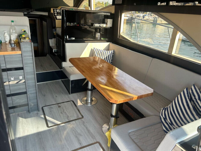 Yacht Oryx 46 Fly Golfe-Juan 12