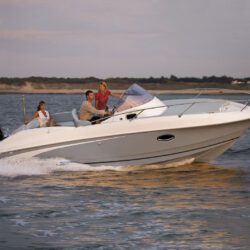 Motorboat Beneteau Flyer 750 Sun Deck Antibes 9